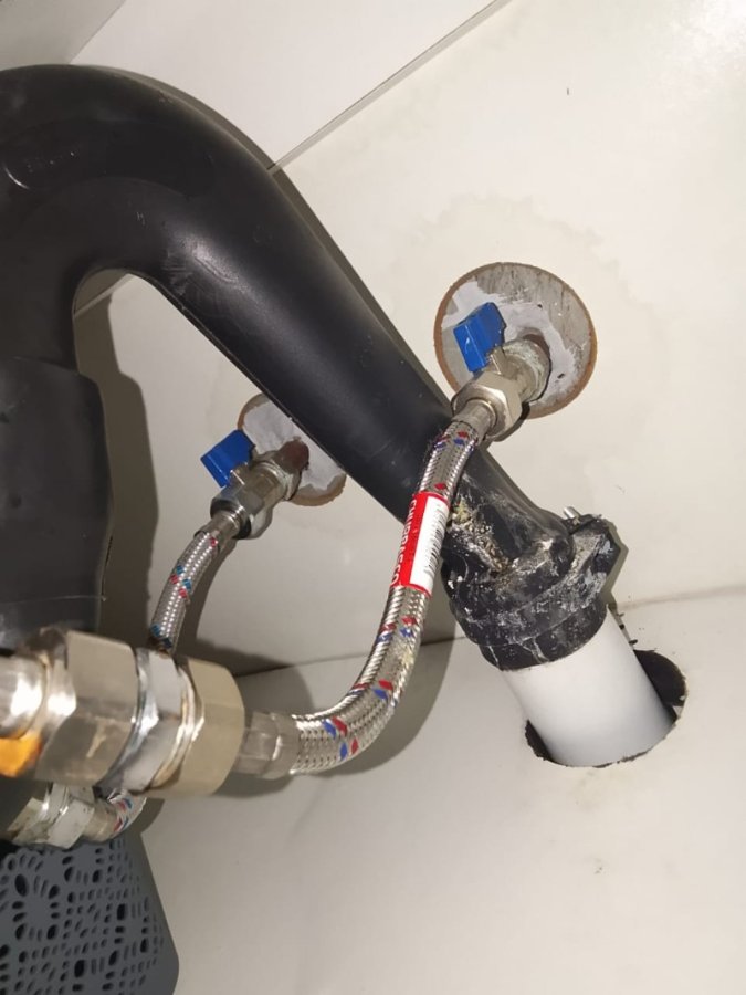 Burst flexi pipe replacement